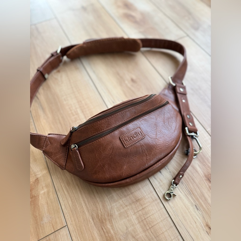 Kindly The Photographer's Fanny Pack